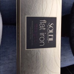Soleil flat iron